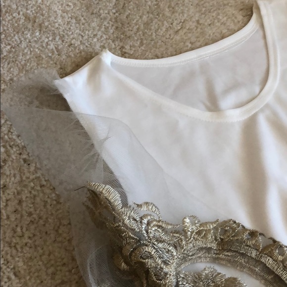 GET THE LOOK! Designer White Shift Dress - Picture 4 of 8